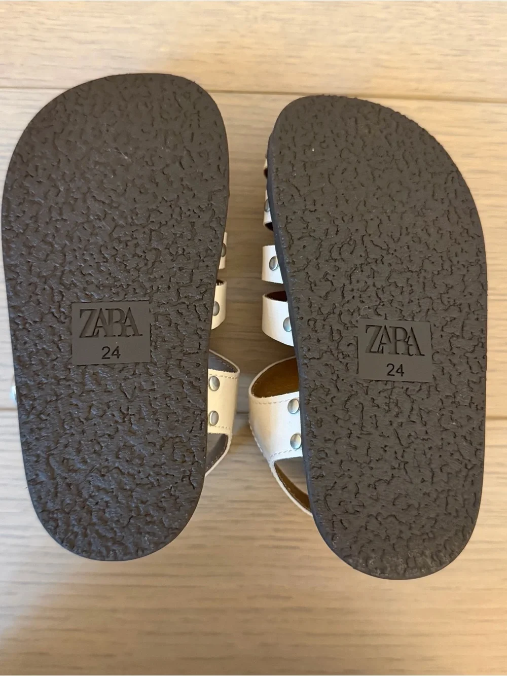 NEVER WORN! Zara Kids Cream Strappy Fisherman Sandals